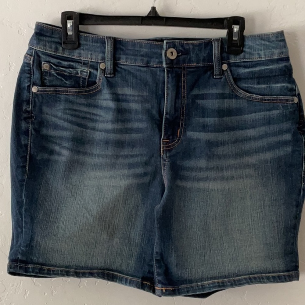 Torrid Denim Jean Shorts Size 12